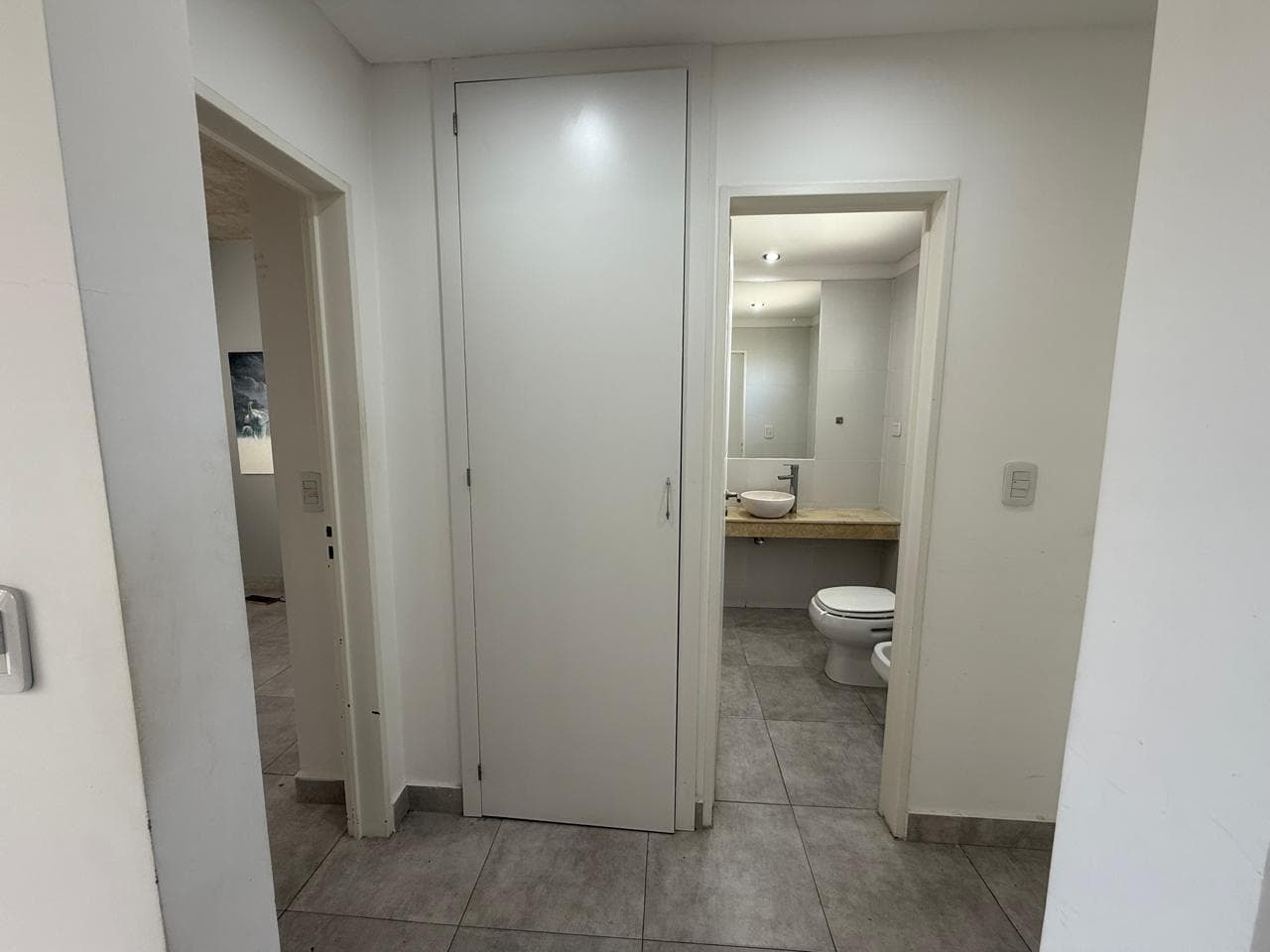 2-Bedroom Apartment in Downtown Escobar