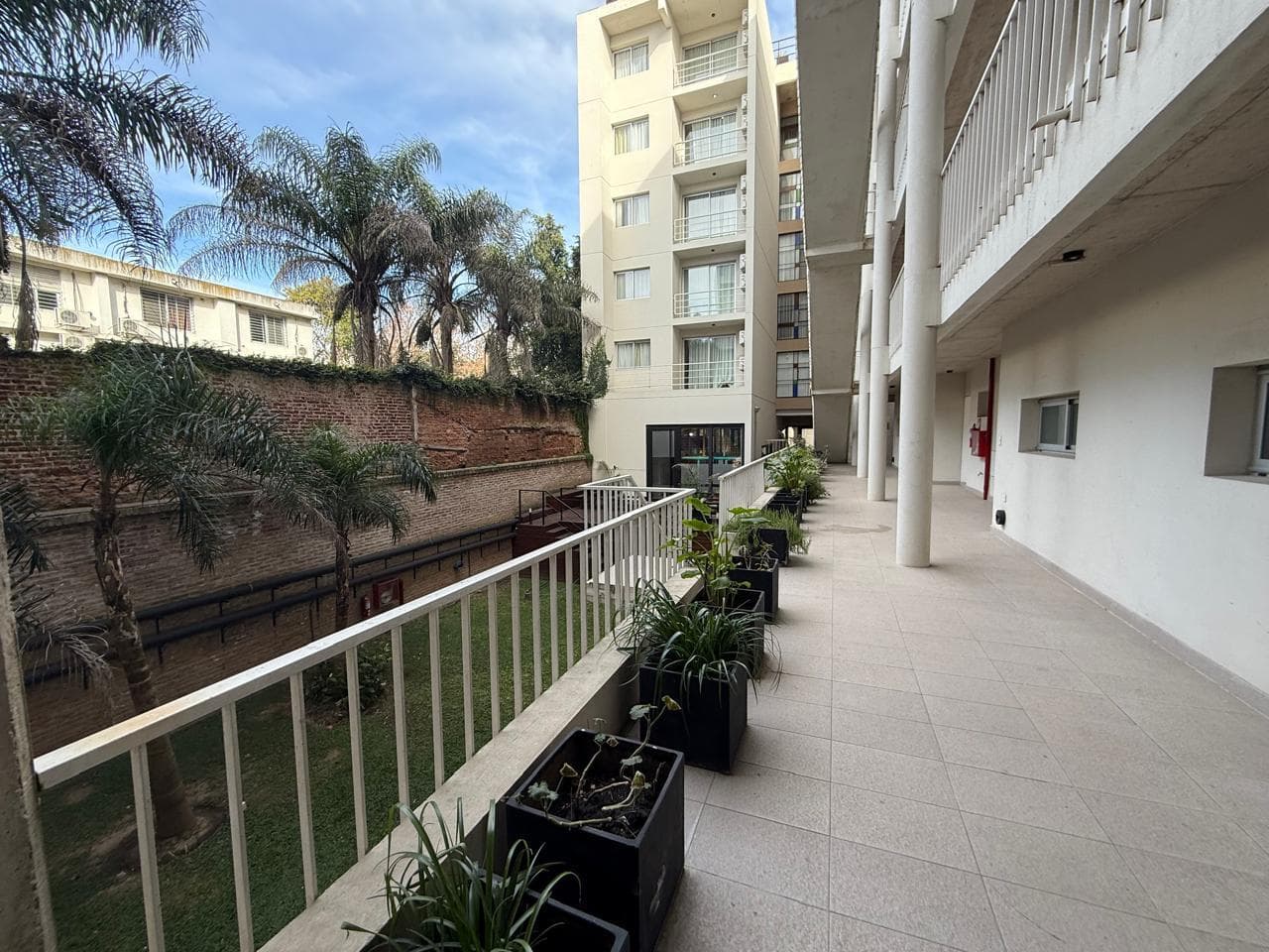 2-Bedroom Apartment in Downtown Escobar