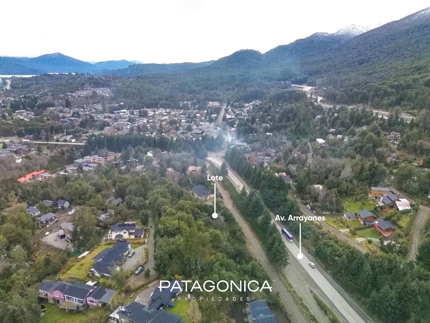 FOR SALE: 4,157 m² lot/plot of land with an approved plan for a 1,050 m² inn in Villa La Angostura