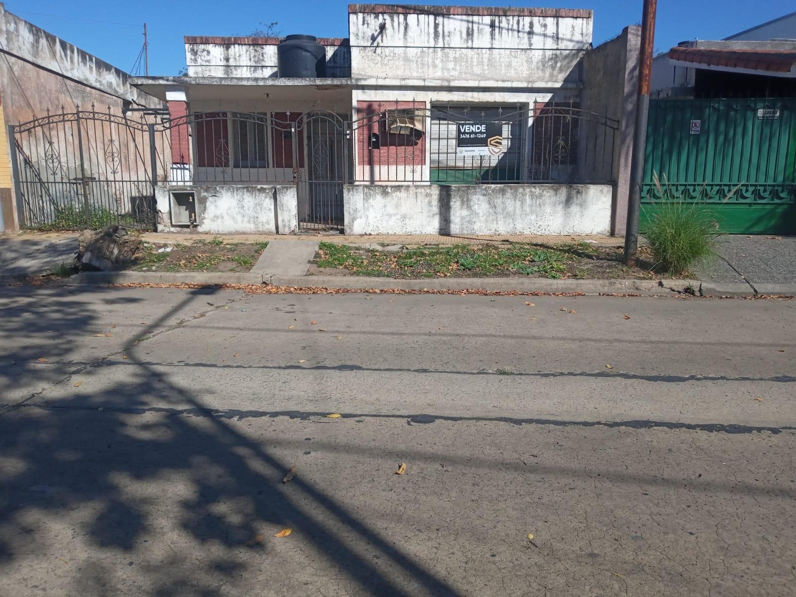 FOR SALE - 3-bedroom house in need of renovation - San Lorenzo, Santa Fe.