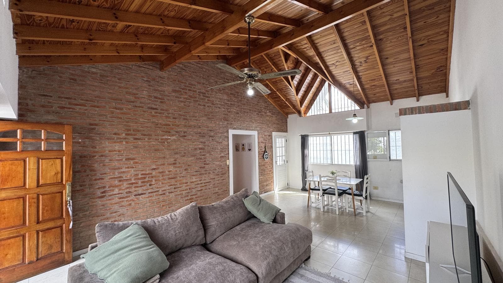 Venta PH en Remedios De Escalada