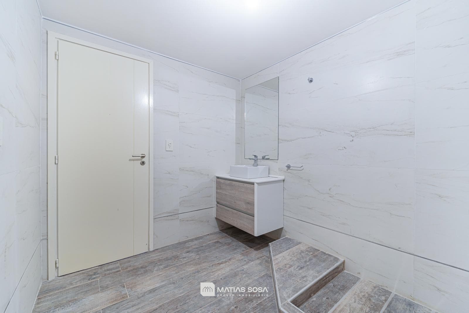 For Sale - Apartment - Playa Chica - Brand new