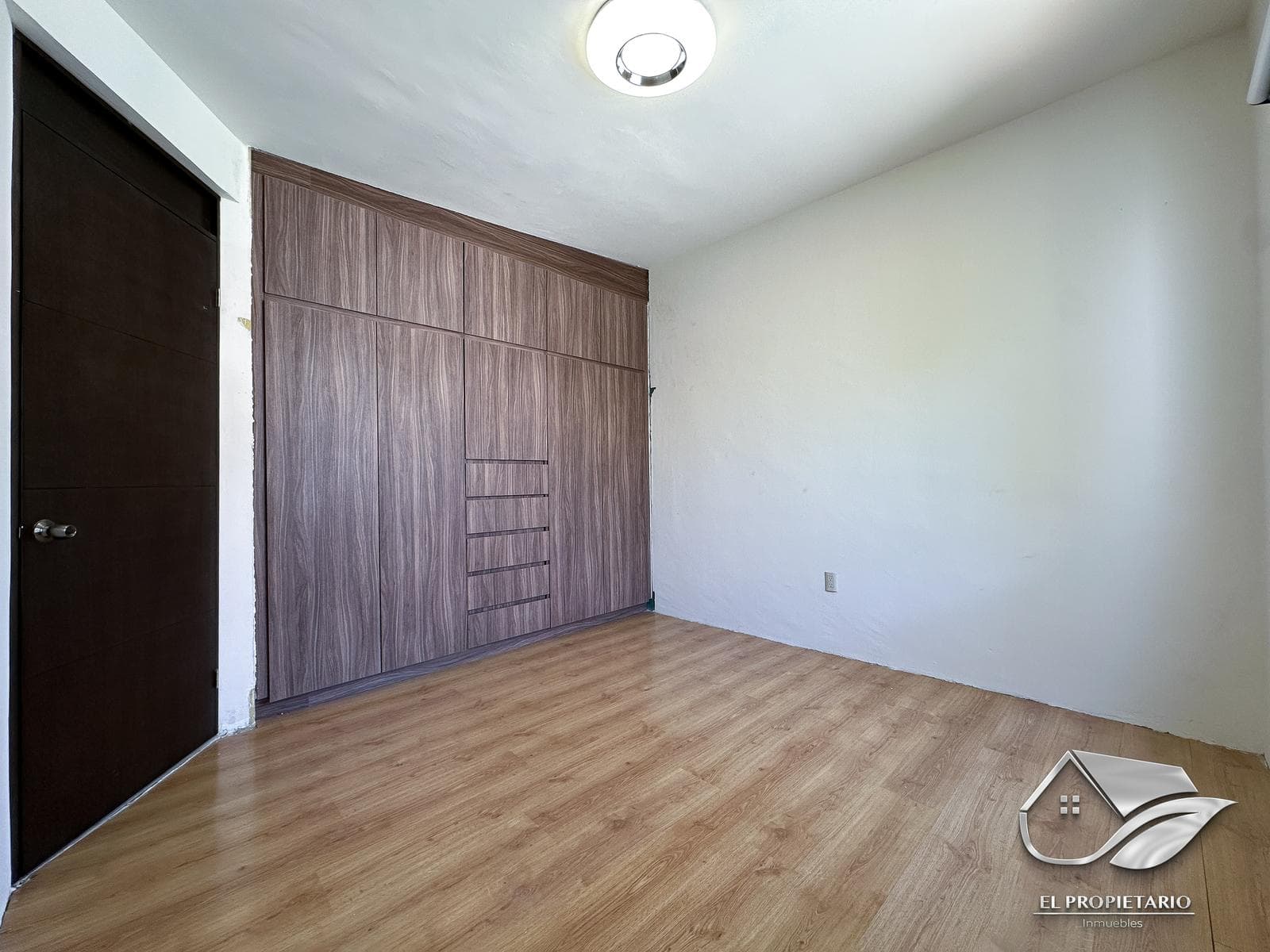 3-Bedroom Apartment for Rent on the Upper Floor // Linda Vista Area
