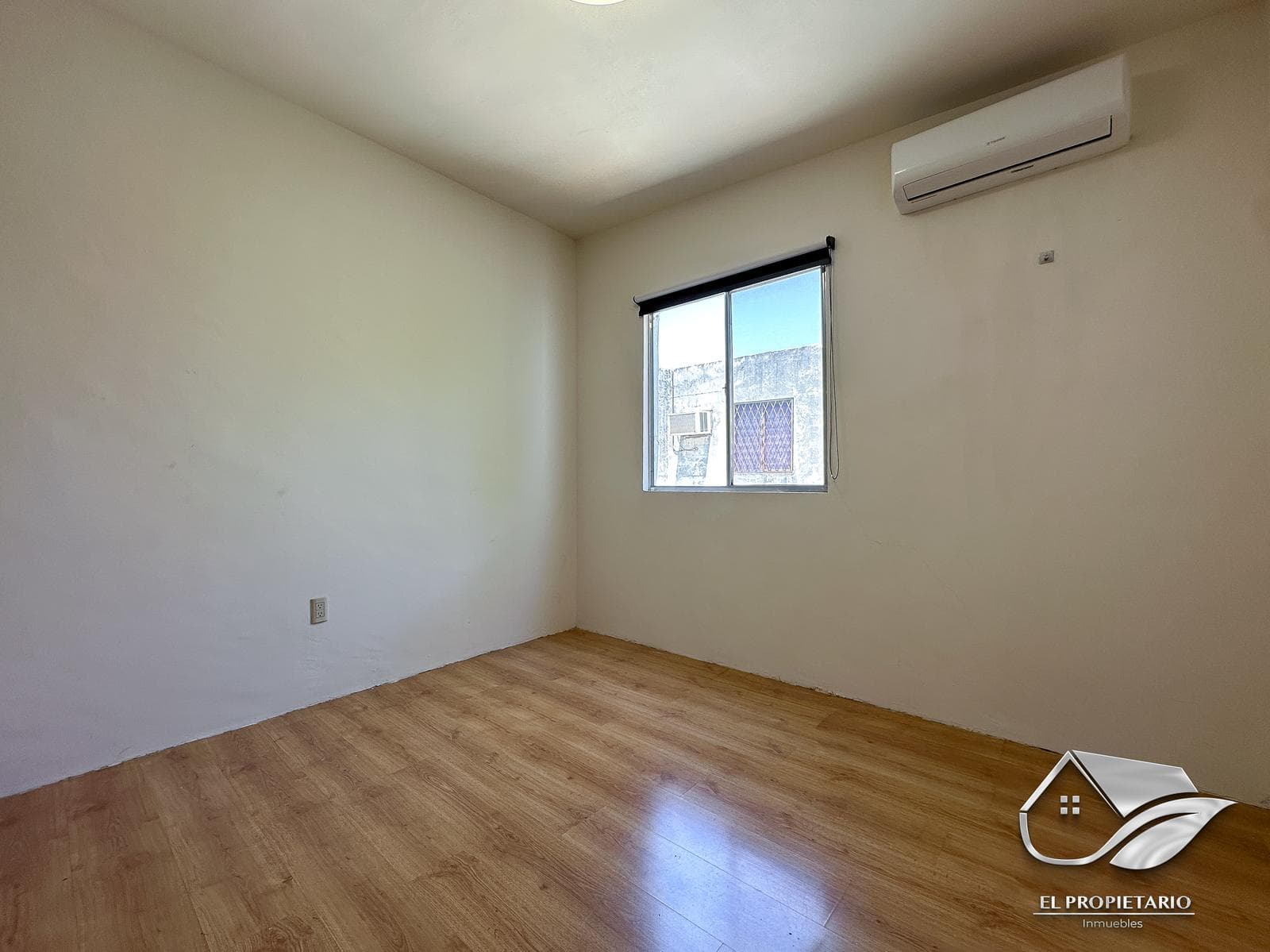 3-Bedroom Apartment for Rent on the Upper Floor // Linda Vista Area