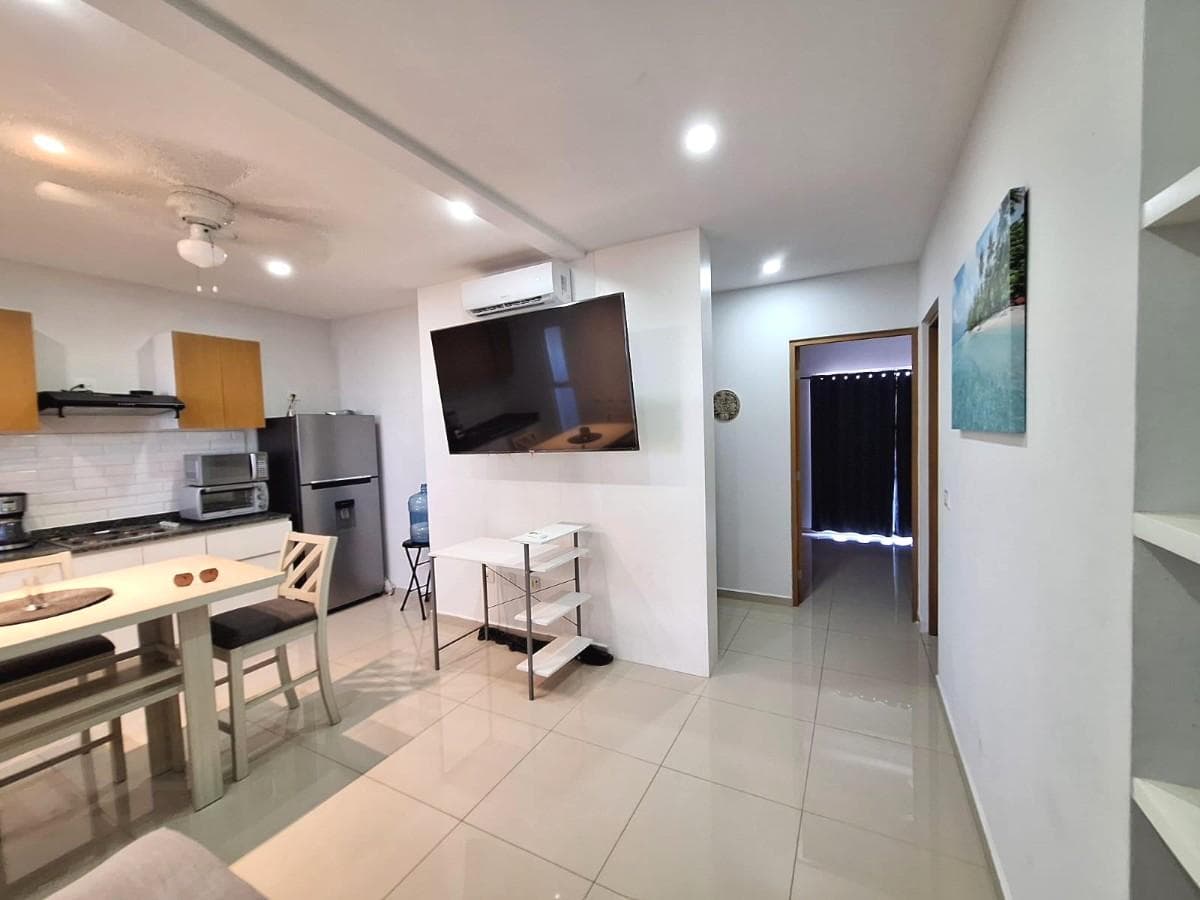 DEPTO EN RENTA 2 REC A 5 CALLES DE LA PLAYA EN PLAYA DEL CARMEN