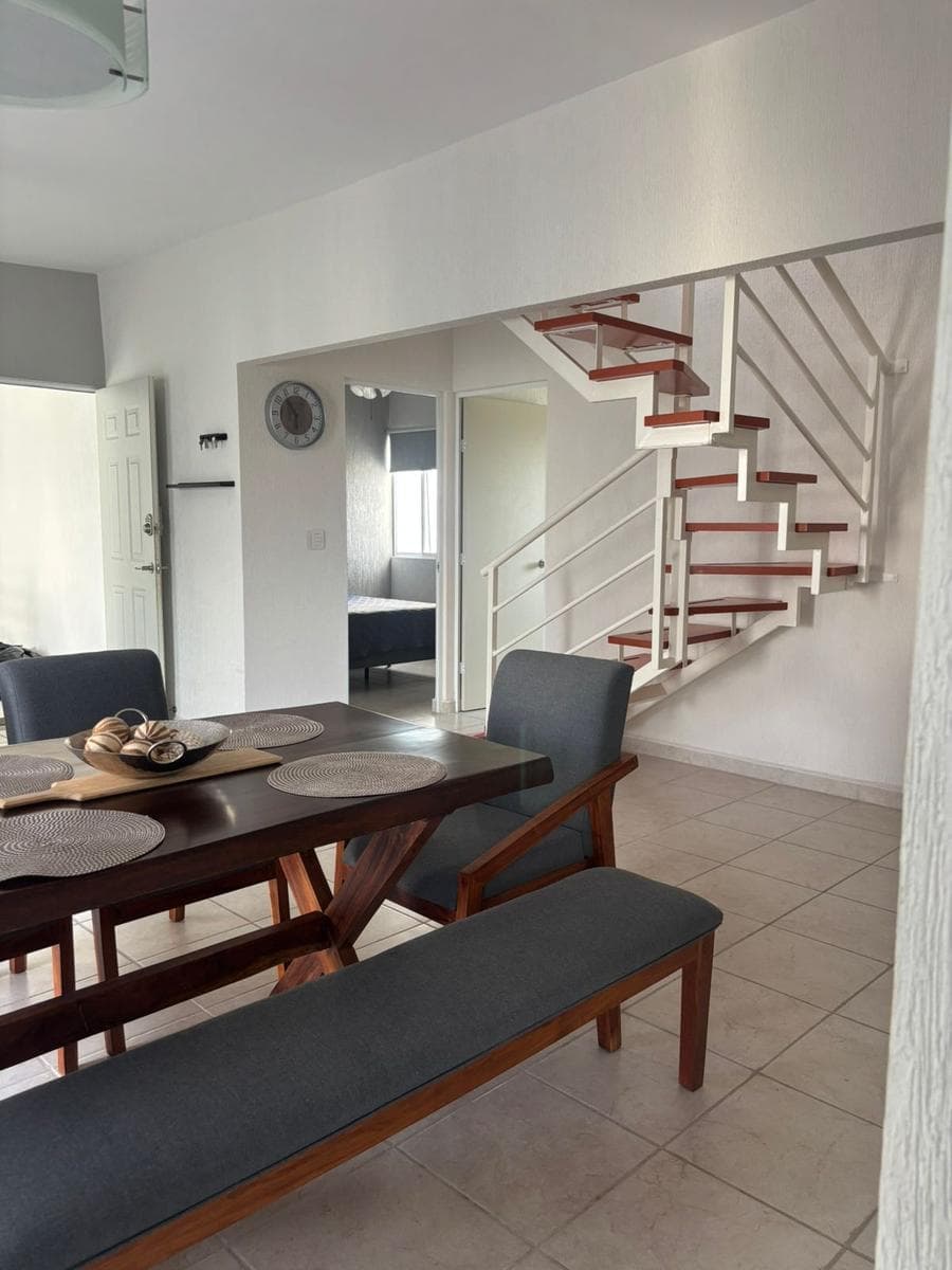 Apartment for Rent: Furnished Two-Bedroom Apartment in Playa del Carmen