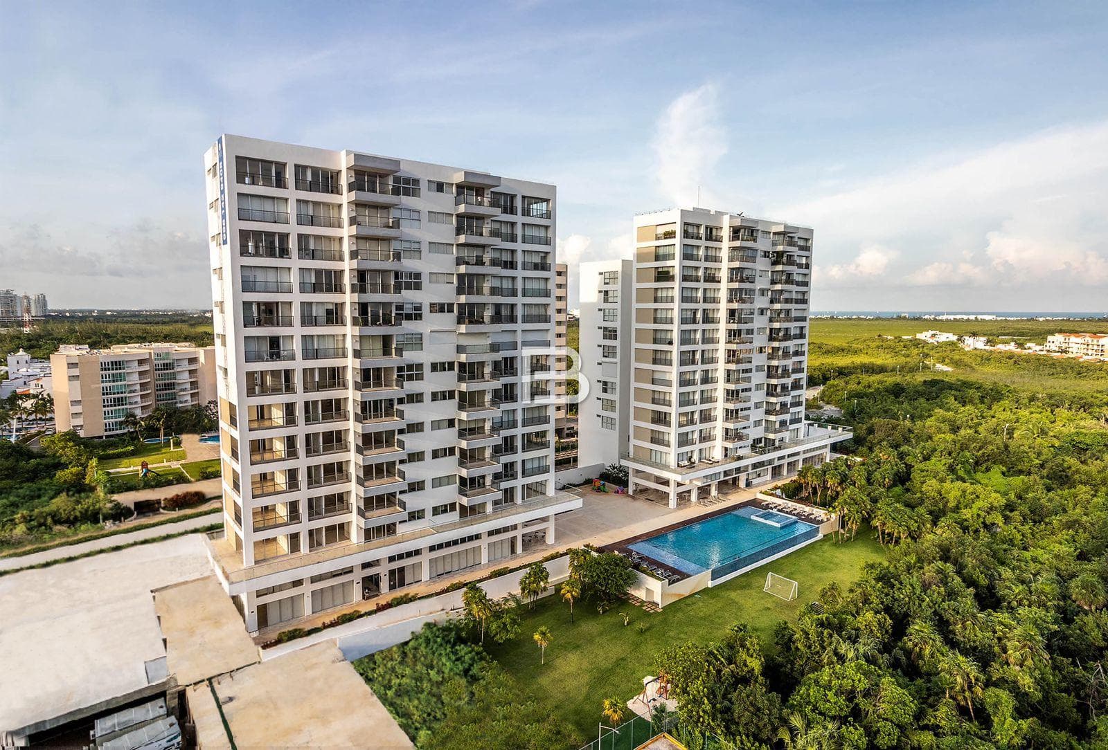 Apartment for Sale in Brezza Towers in the Hotel Zone