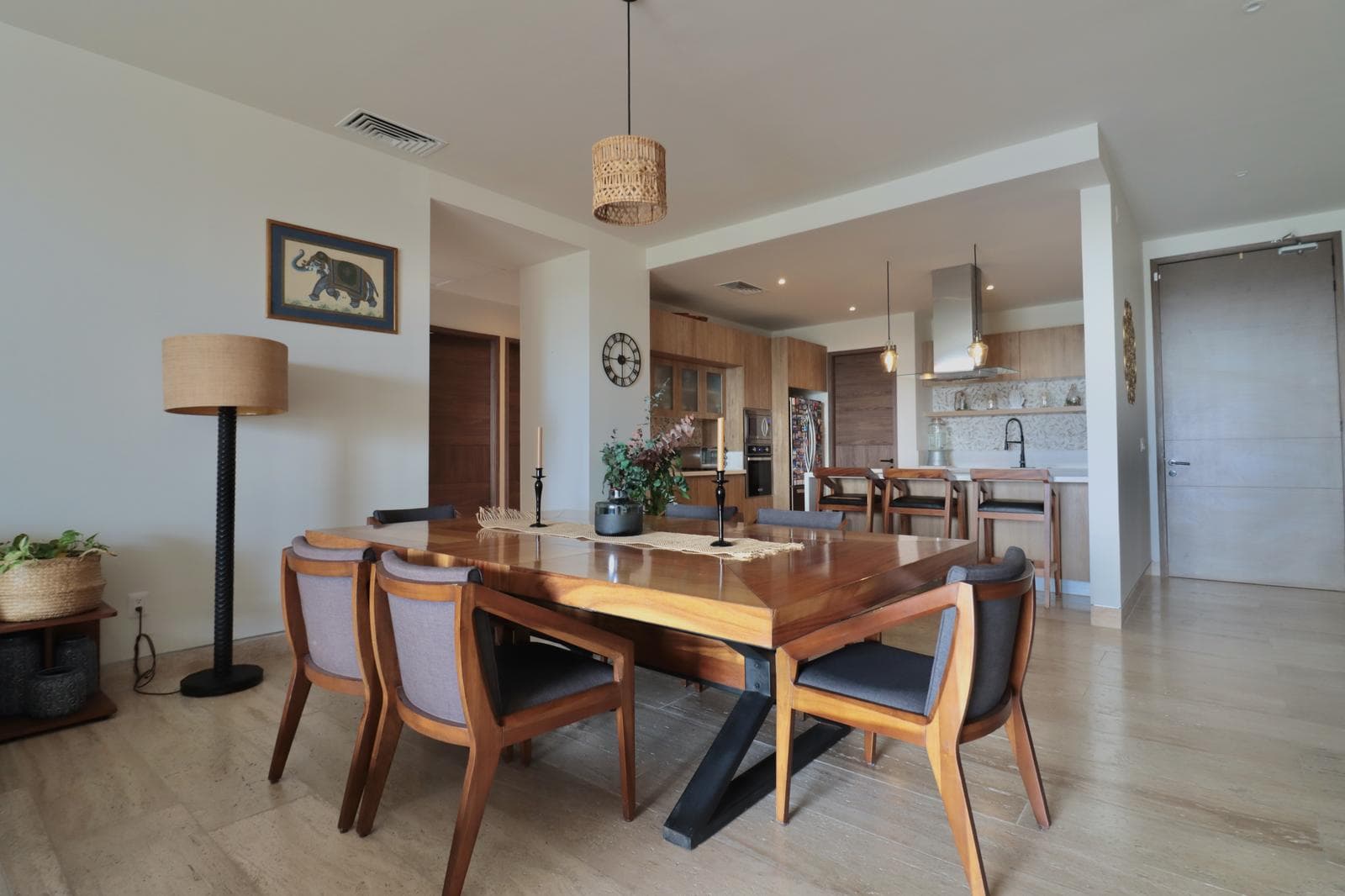 Centrally Located Apartment for Sale in Cancún