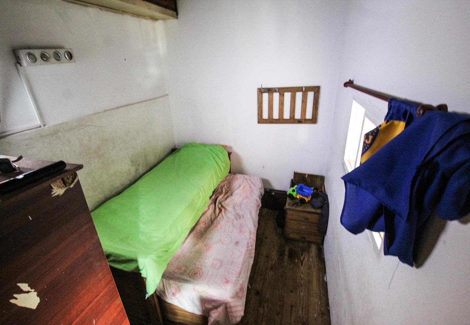 4-room house with garage, for sale, in a great location in Villa del Parque!!