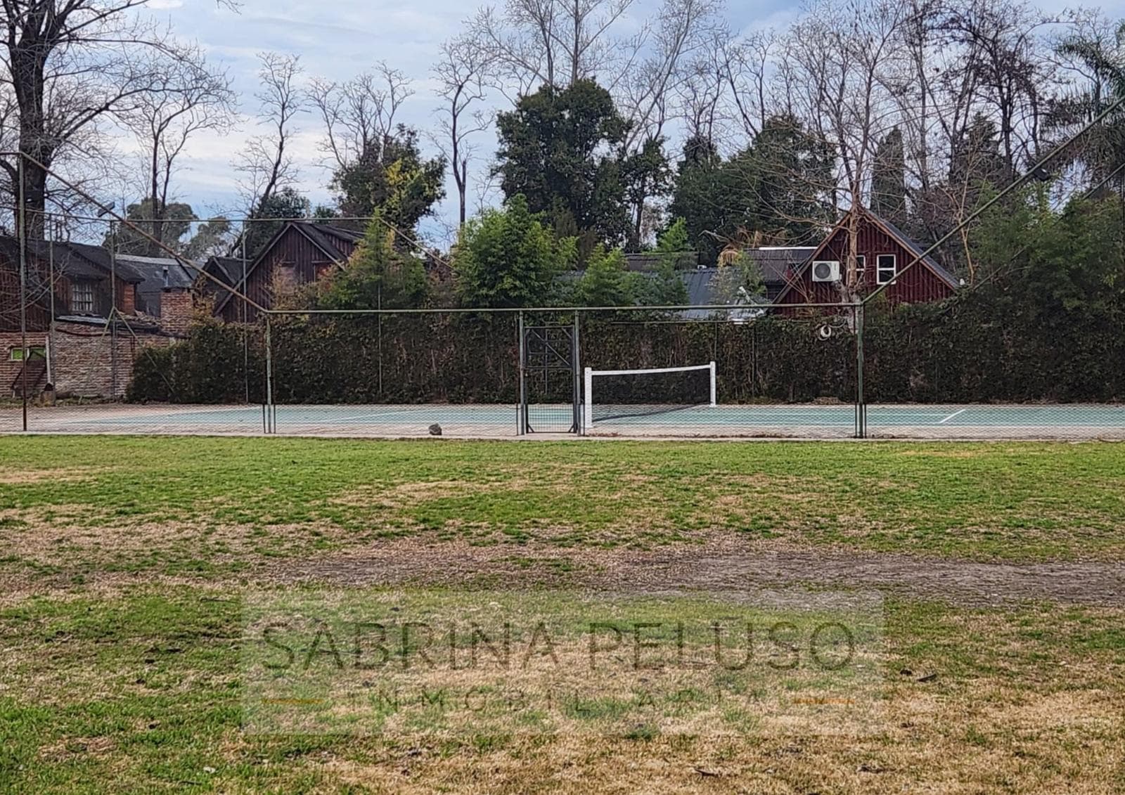 House for sale in the Campo de las Acacias neighborhood