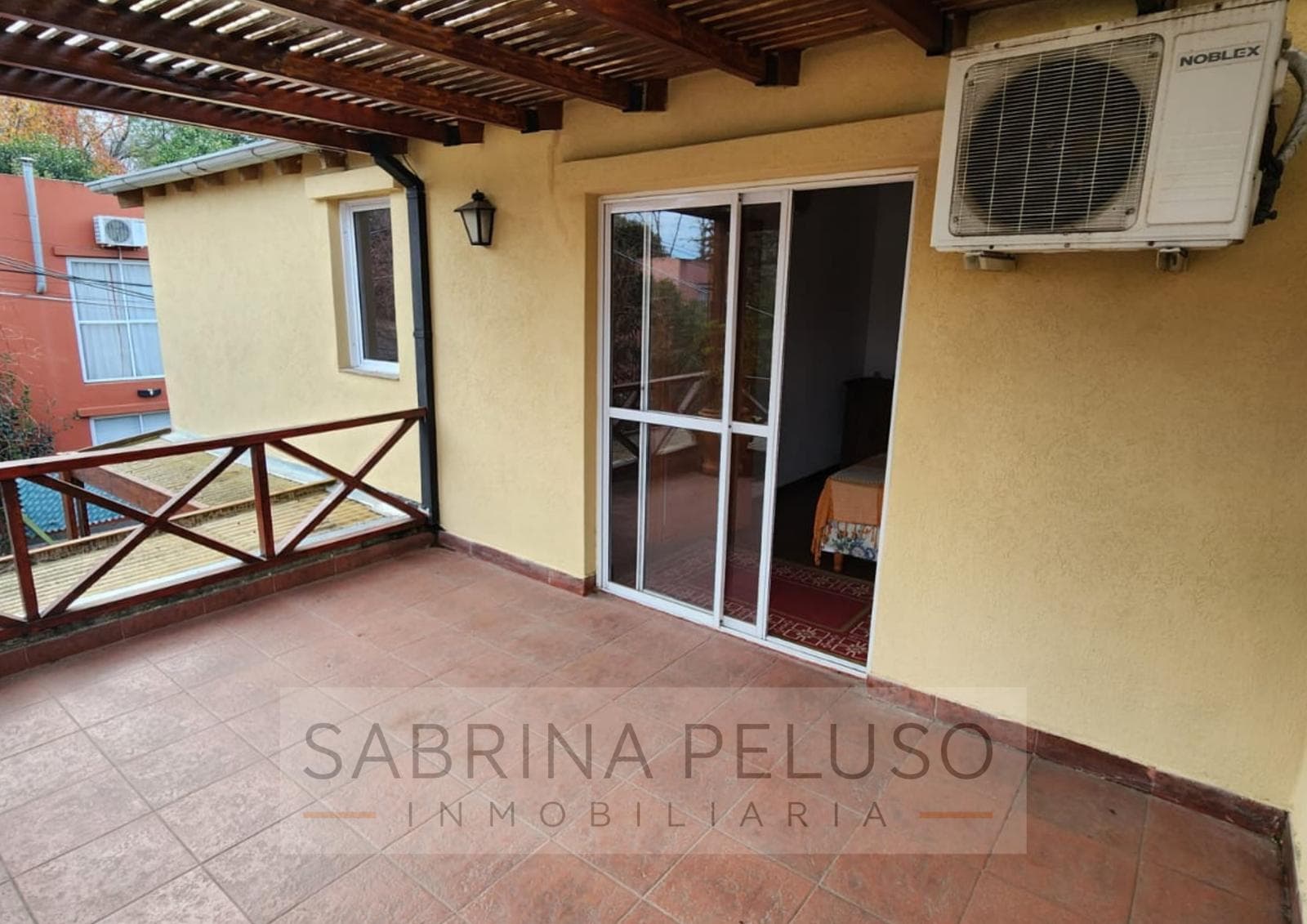 House for sale in the Campo de las Acacias neighborhood