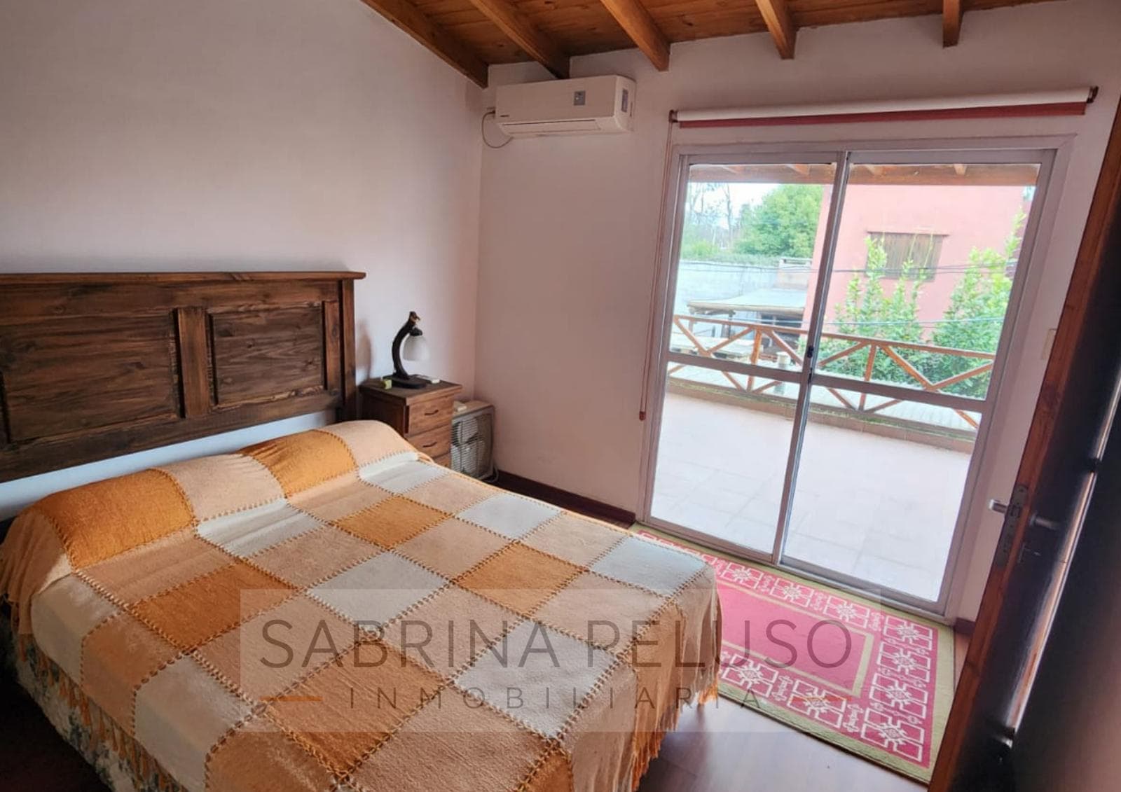 House for sale in the Campo de las Acacias neighborhood