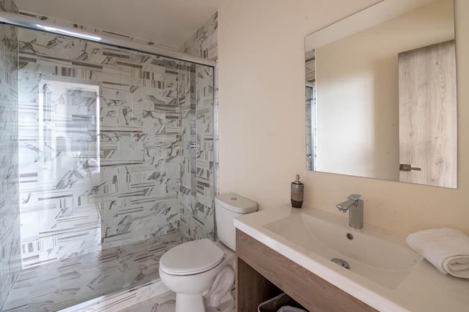 Apartment for Rent Across from La Vista