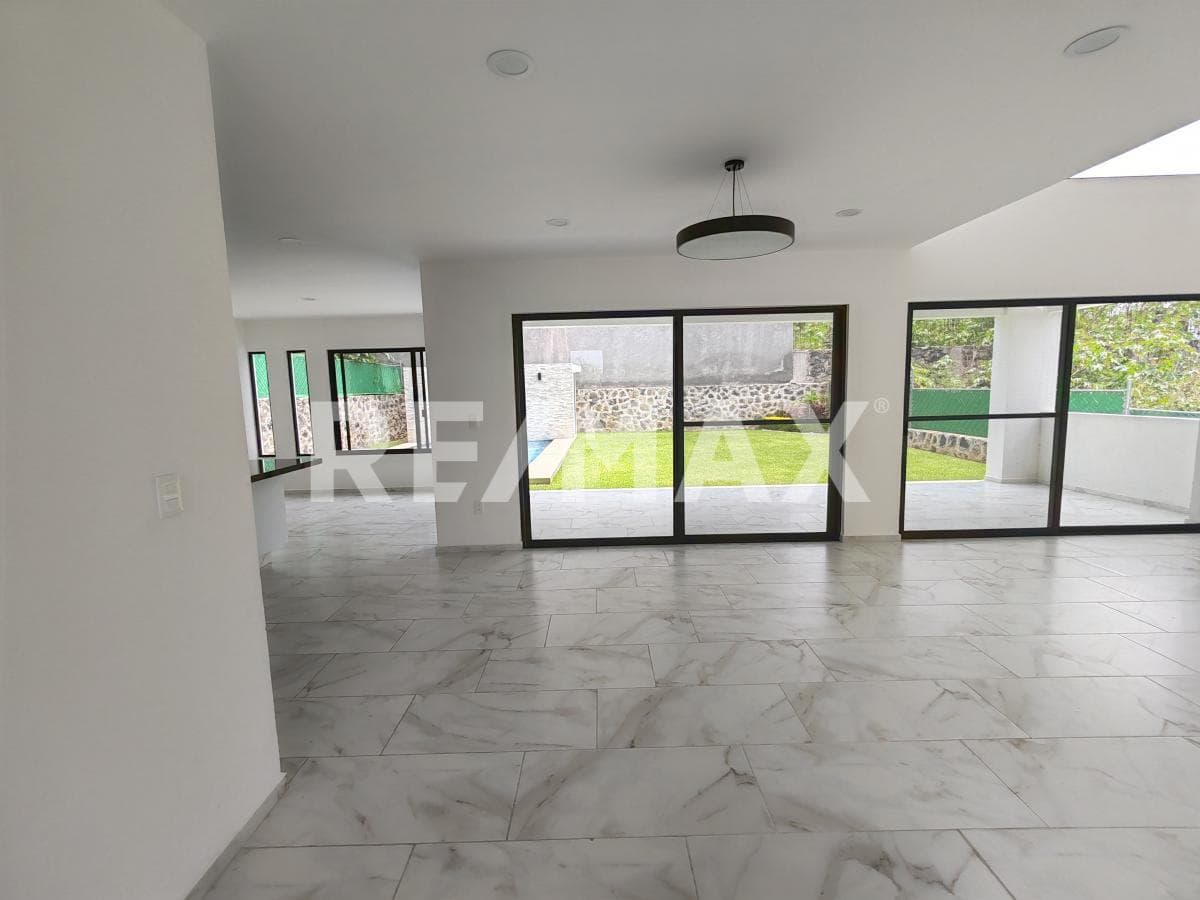 House for Sale in Morelos, Lomas de Cocoyoc
