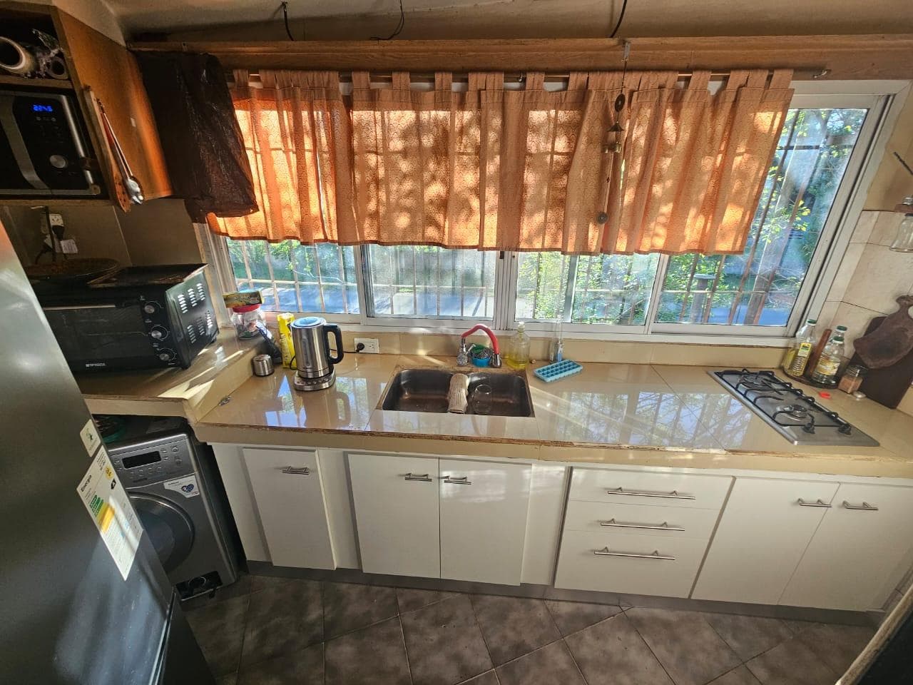 3-Bedroom Apartment for Sale in Downtown Longchamps