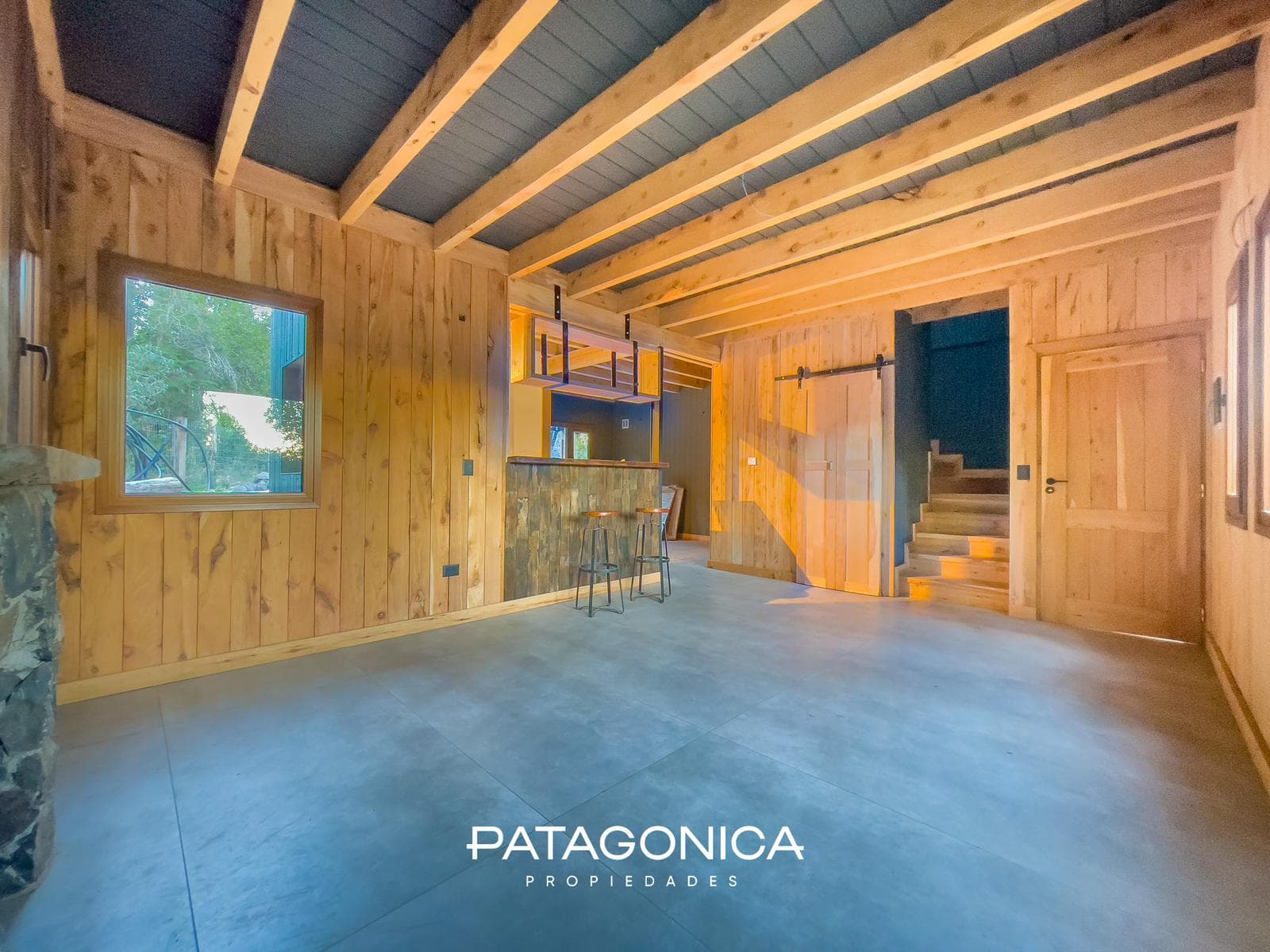 FOR SALE—Brand-new 4-bedroom house on C/Vista al Lago, Villa la Angostura