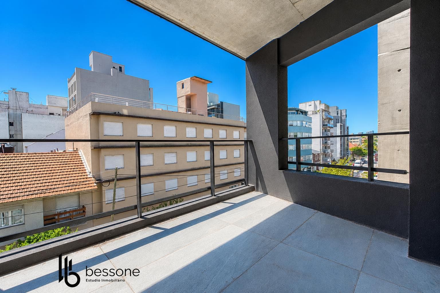 Apartment - Guemes