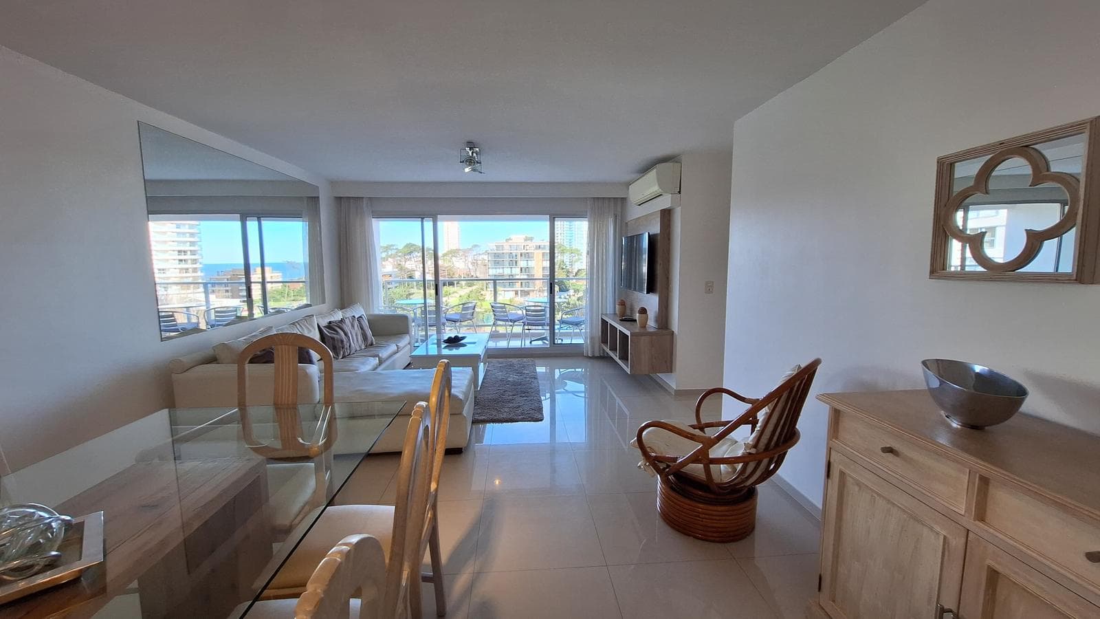 Vacation Rental: 3-Bedroom Apartment in Lincoln Center, Amenities