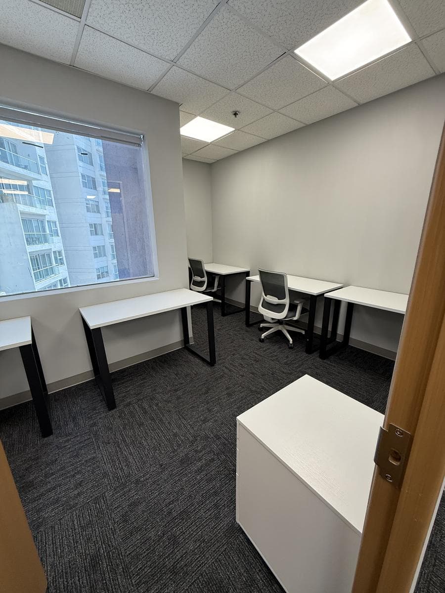 FULLY EQUIPPED AND FURNISHED OFFICE
