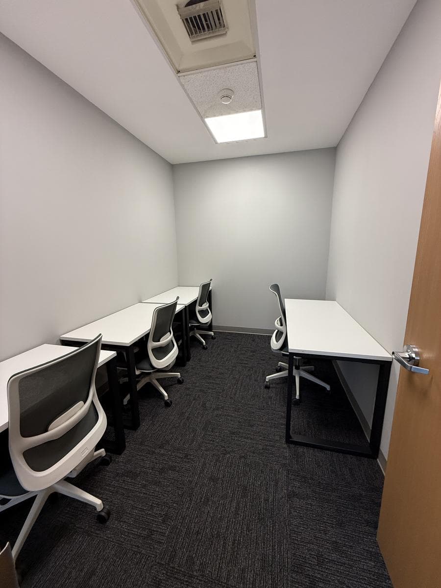 FULLY FURNISHED OFFICE FOR RENT