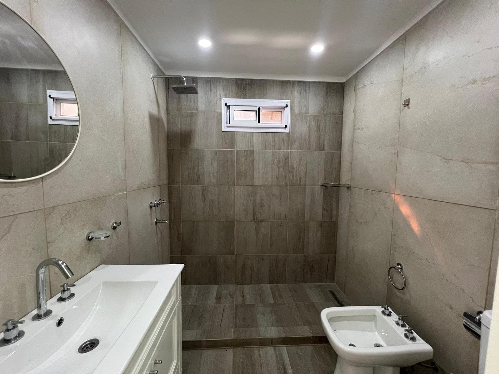 House for Sale in Santo Domingo Canning