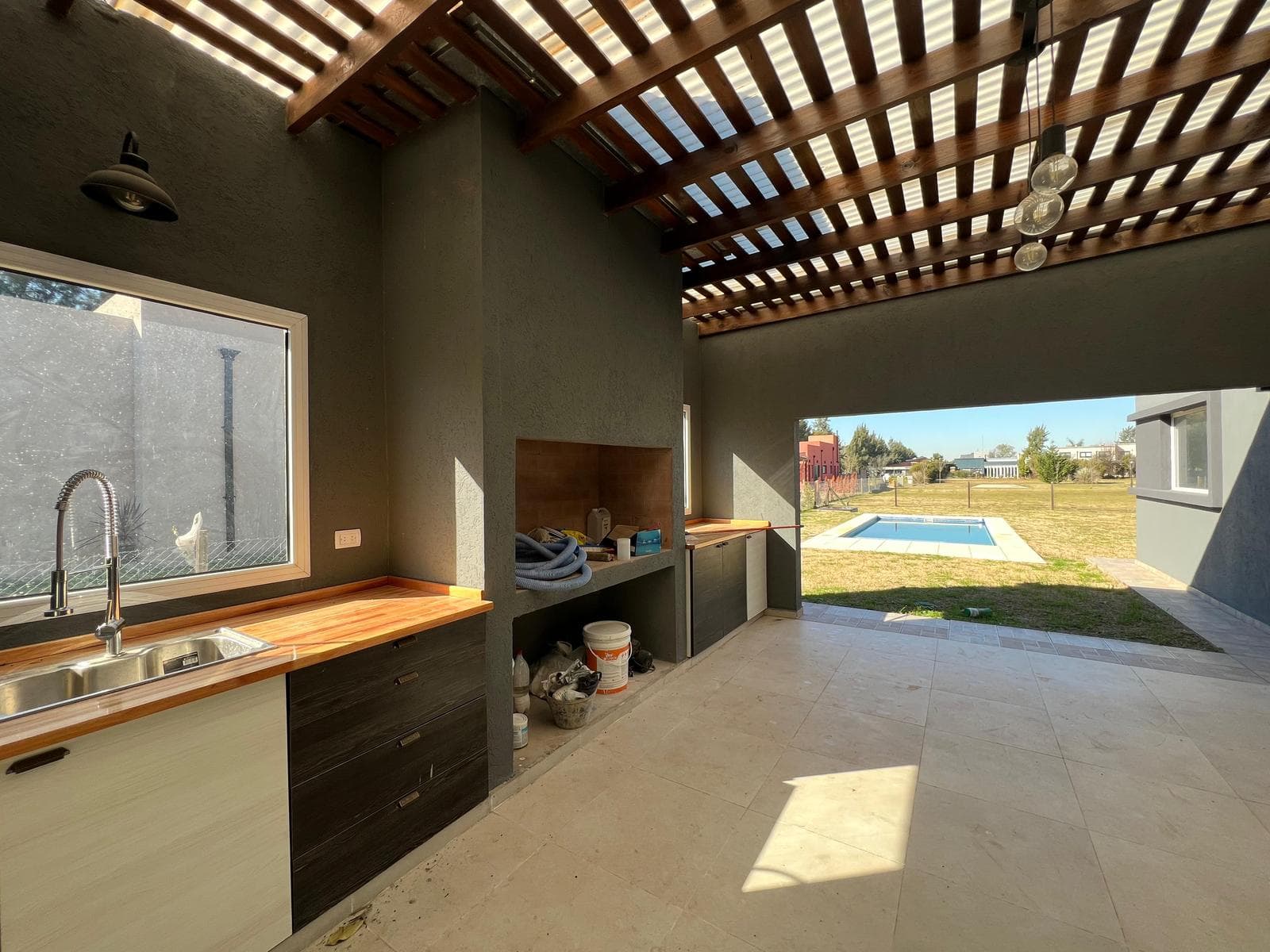 House for Sale in Santo Domingo Canning