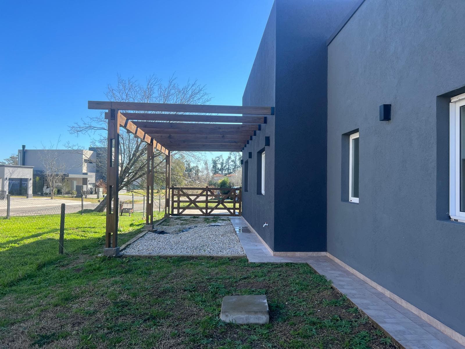 House for Sale in Santo Domingo Canning