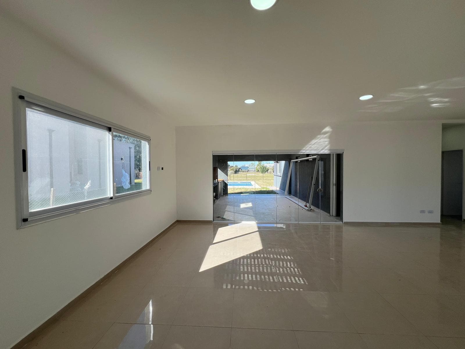 House for Sale in Santo Domingo Canning