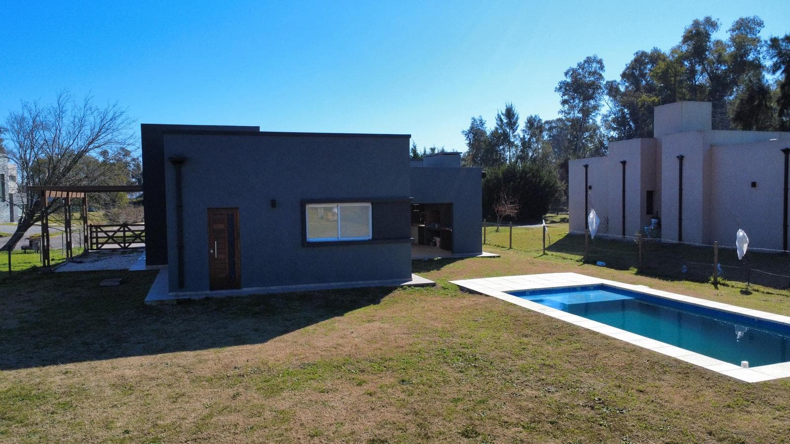 House for Sale in Santo Domingo Canning