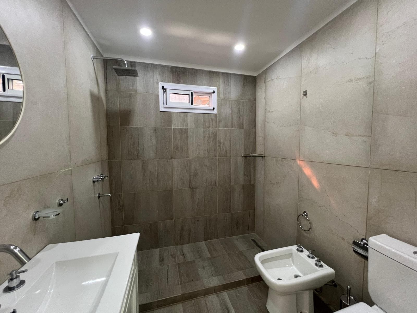 House for Sale in Santo Domingo Canning