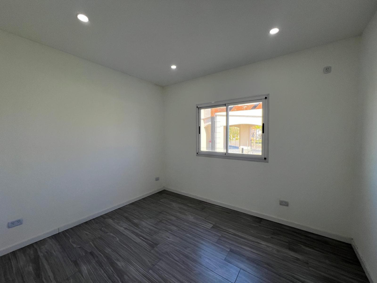 House for Sale in Santo Domingo Canning