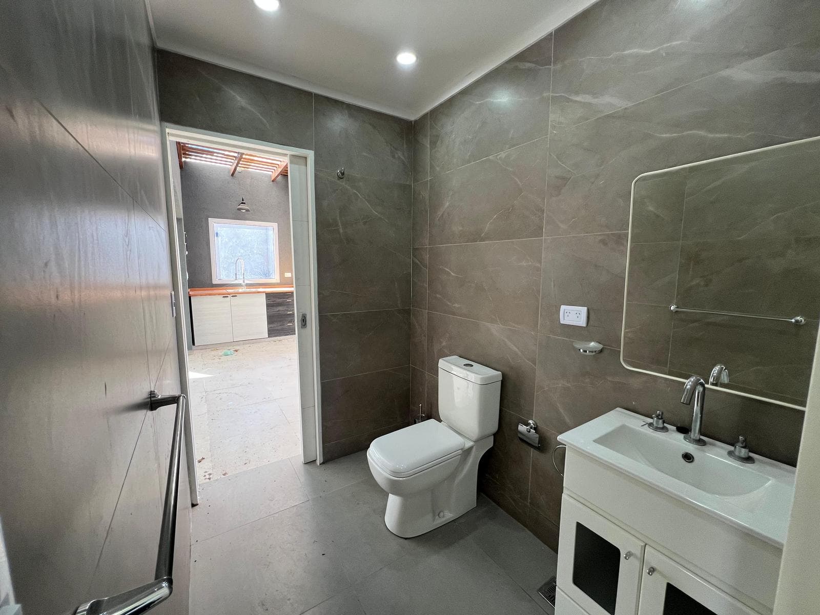 House for Sale in Santo Domingo Canning