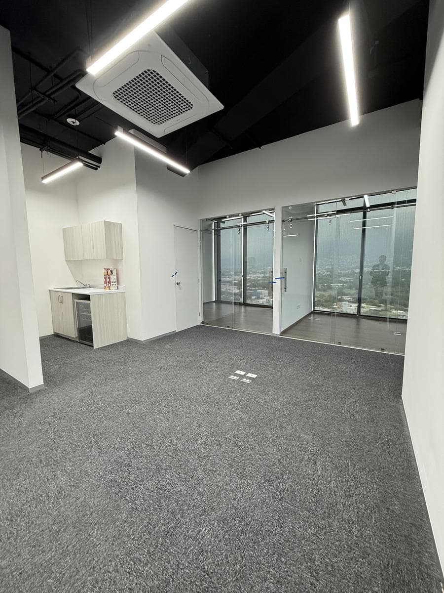 FULLY EQUIPPED OFFICE FOR RENT