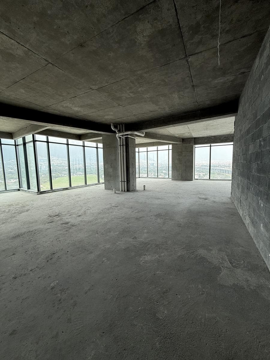 OFFICE FOR SALE/RENT IN OBRA GRIS