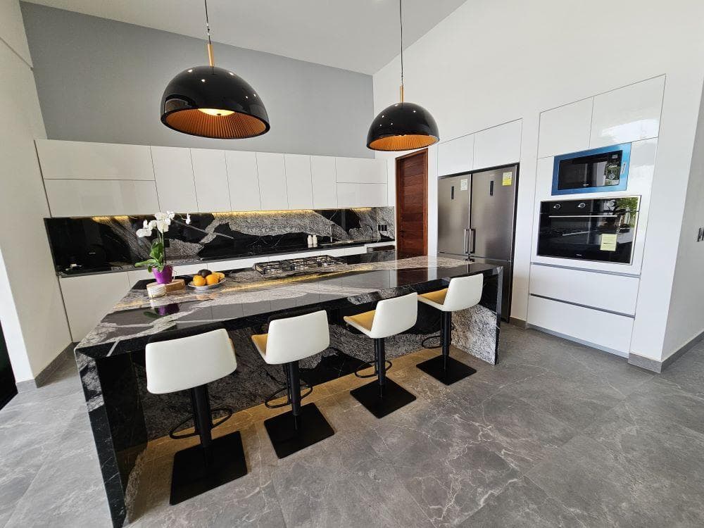4-Bedroom House for Rent | Playa Magna Residential Complex, Playa del Carmen | With Private Pool