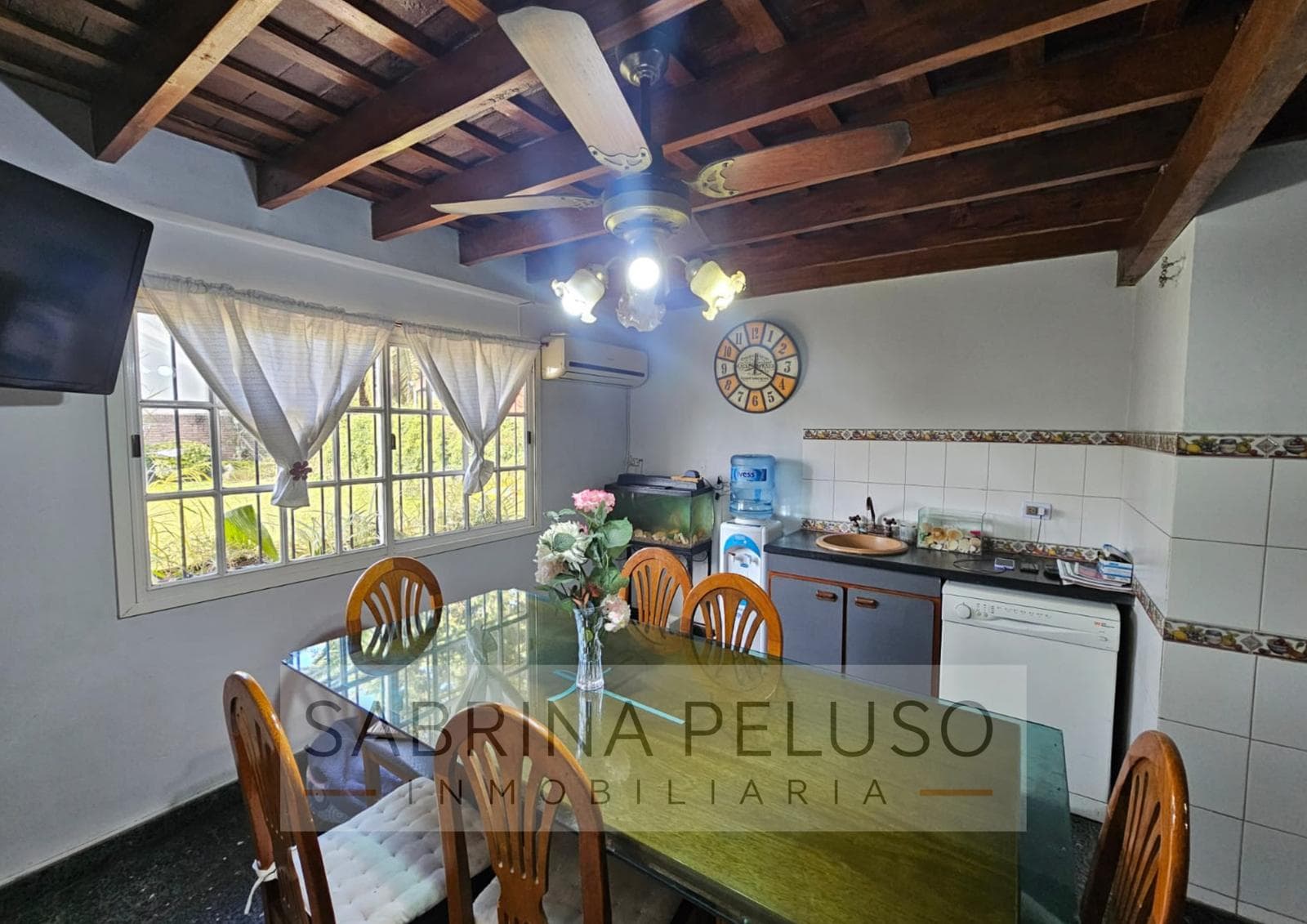 House for SALE located in downtown Moreno