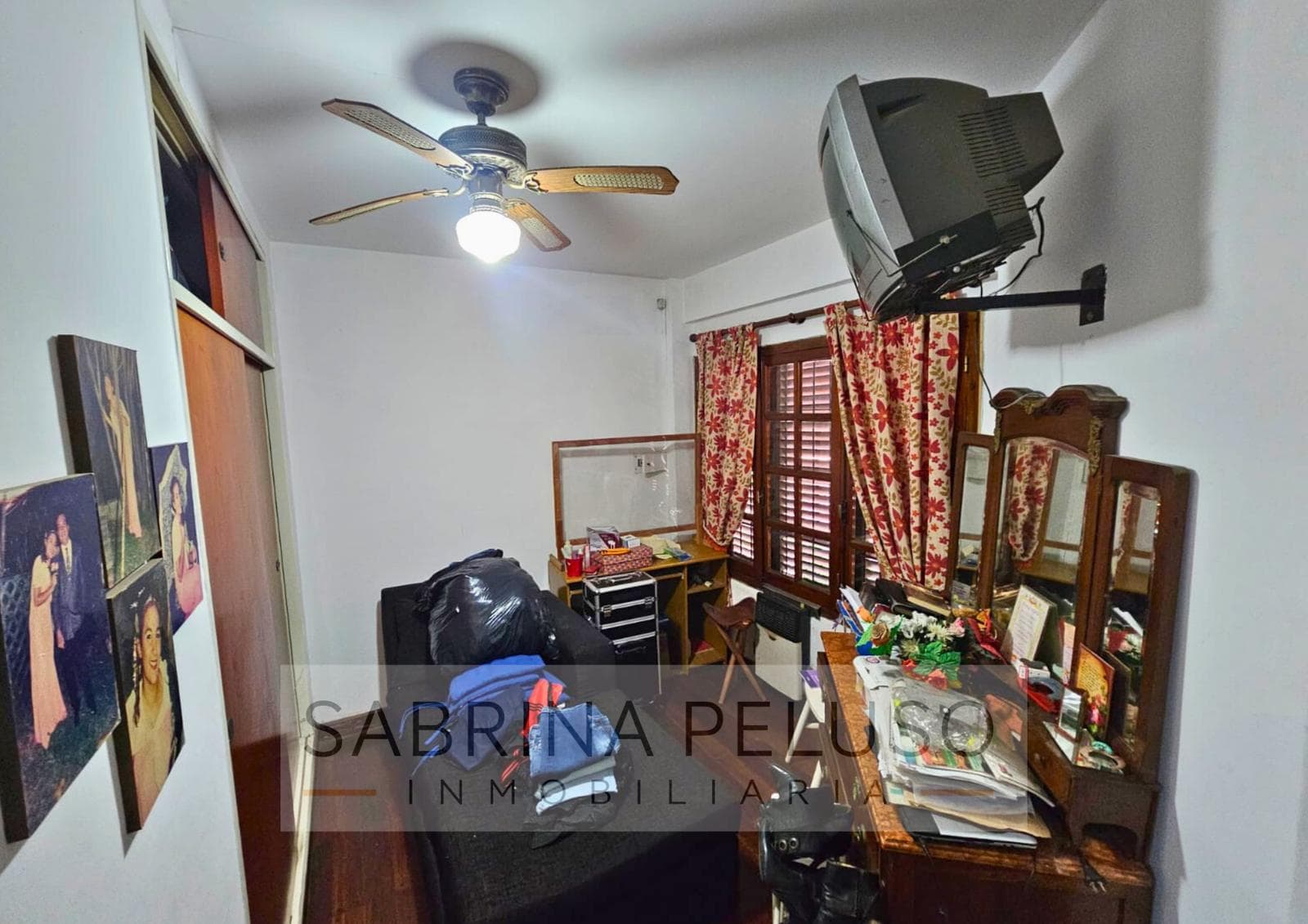 House for SALE located in downtown Moreno