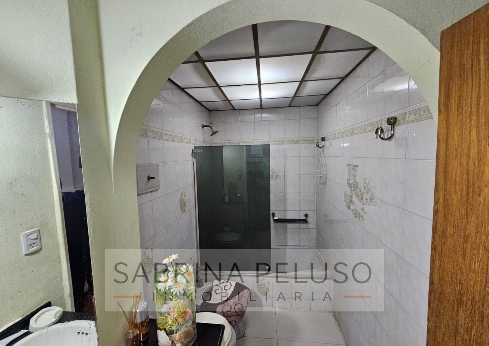 House for SALE located in downtown Moreno