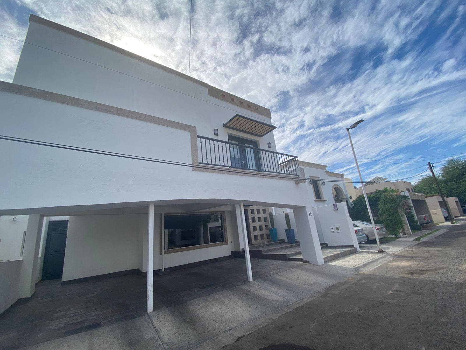 House for Sale in Colonia Lomas Altas, a few blocks from Ignacio Soto Boulevard in Hermosillo, Sonora