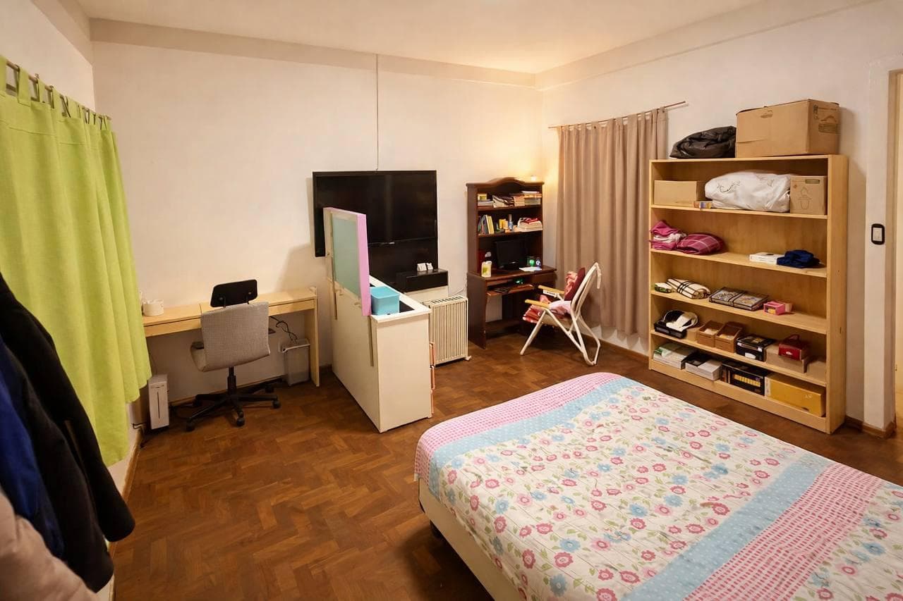 HOUSE FOR SALE: 3 BEDROOMS, GARAGE, QUALIFIES FOR A LOAN