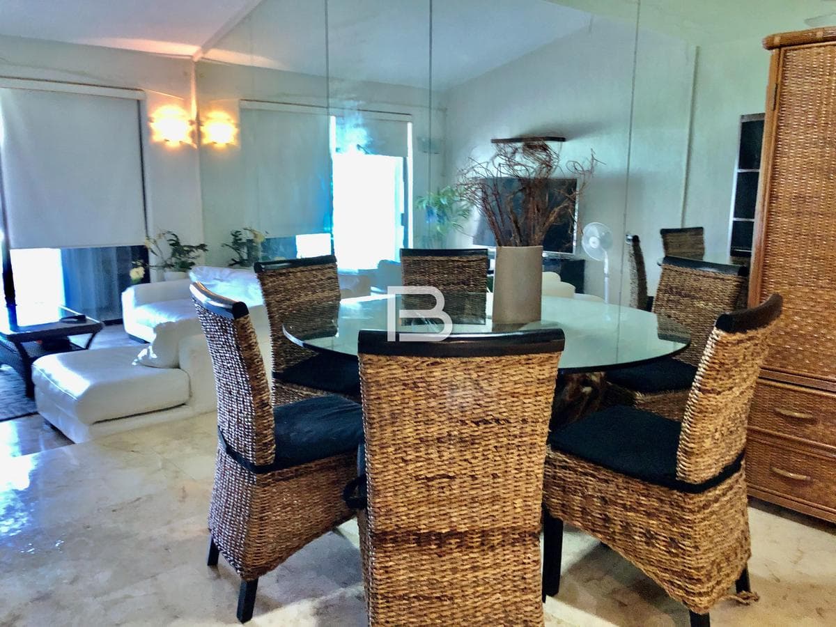 Isla Dorada: Fully Furnished Apartment for Rent