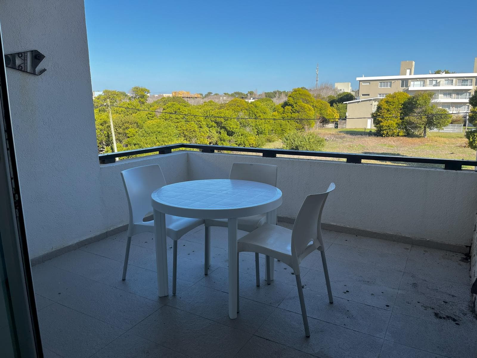 Beautiful two-room apartment in a complex with amenities
