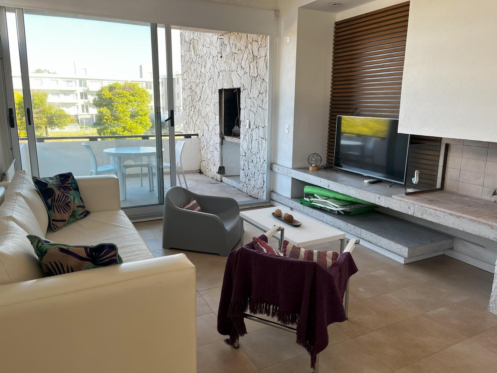 Beautiful two-room apartment in a complex with amenities