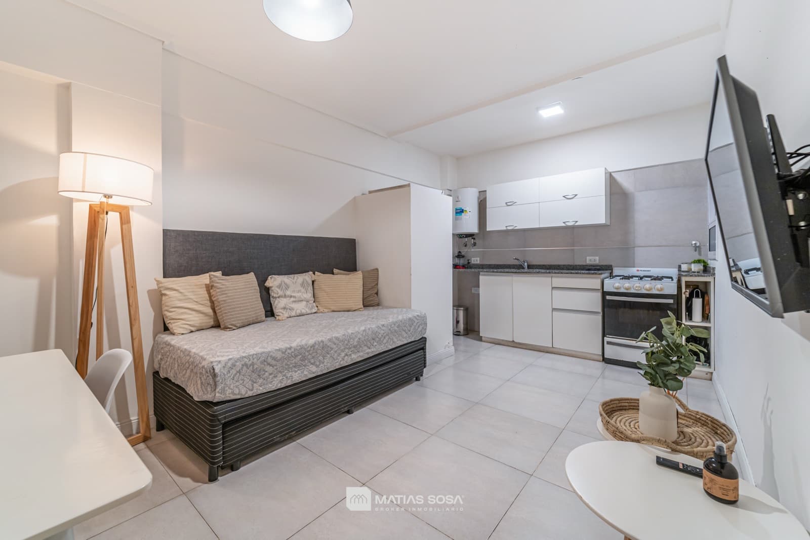 For Sale - 2-room apartment - Financing Available - Plaza Mitre