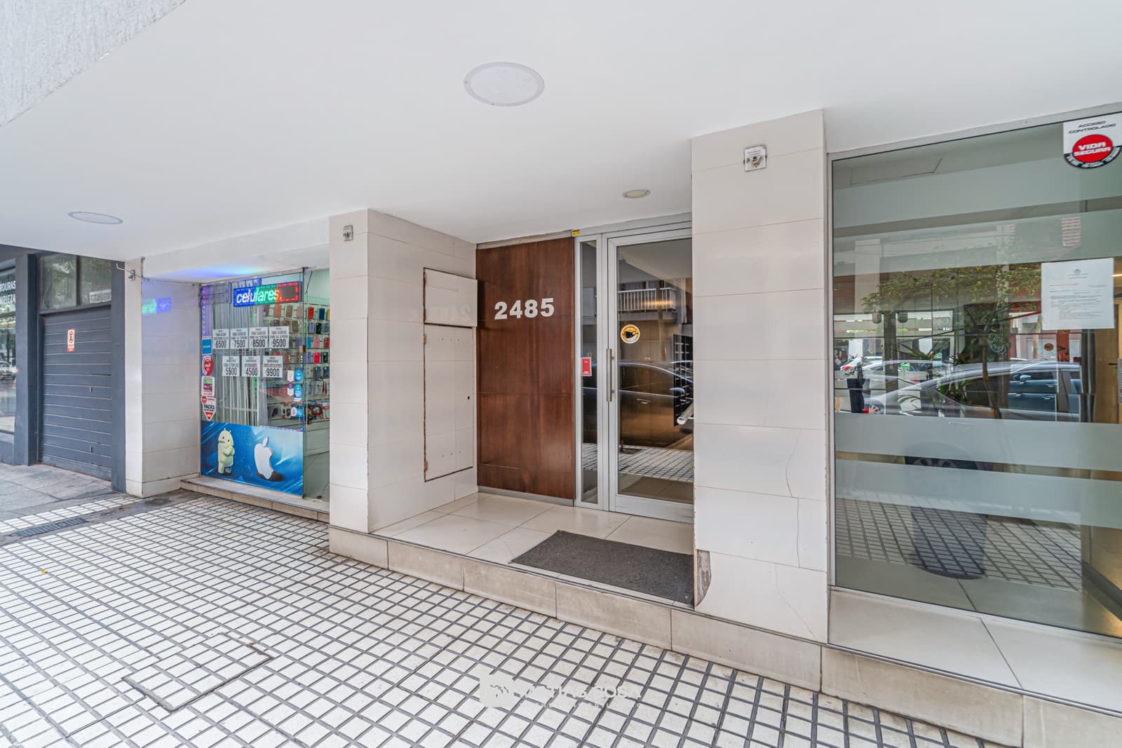 For Sale - 2-room apartment - Financing Available - Plaza Mitre