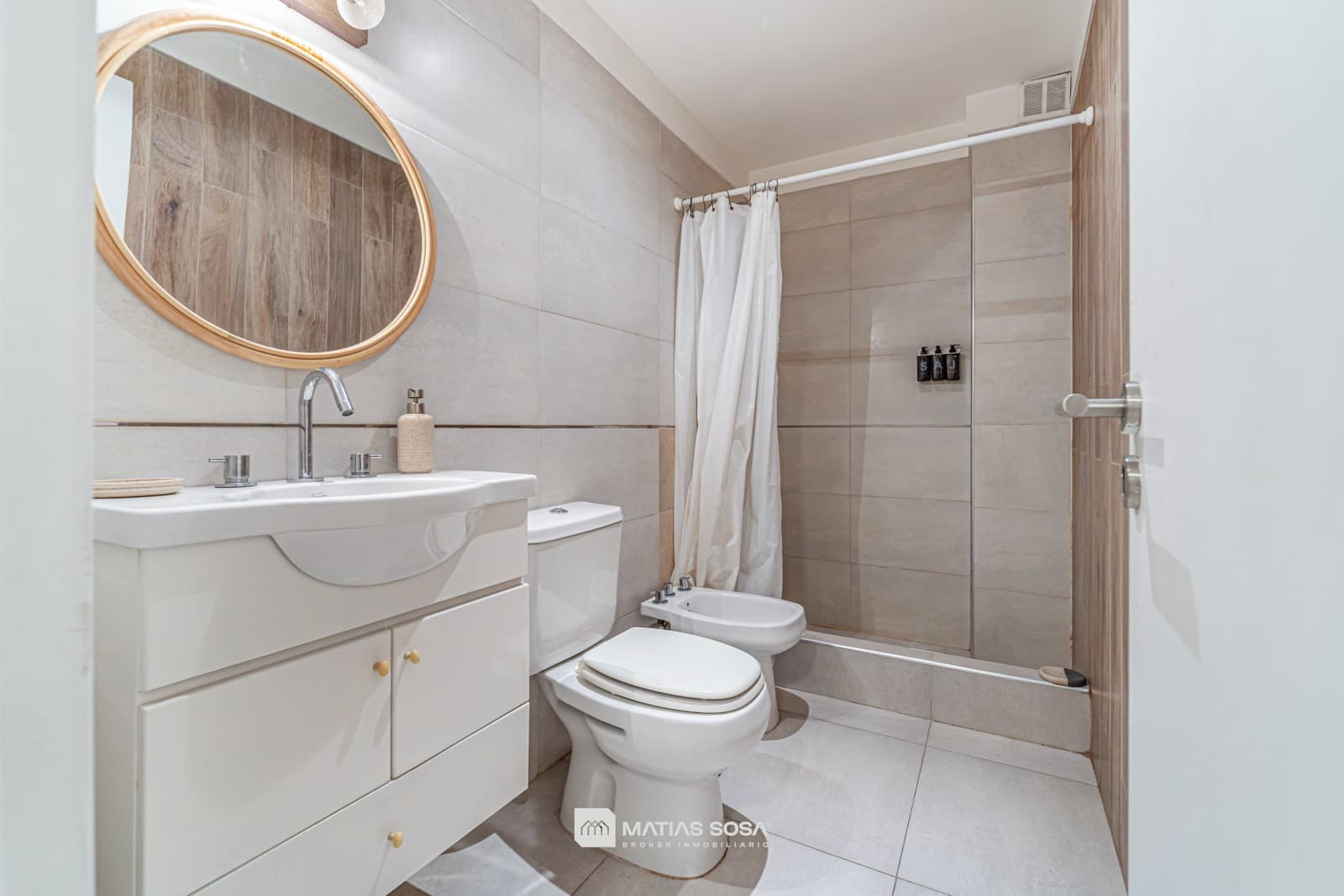 For Sale - 2-room apartment - Financing Available - Plaza Mitre