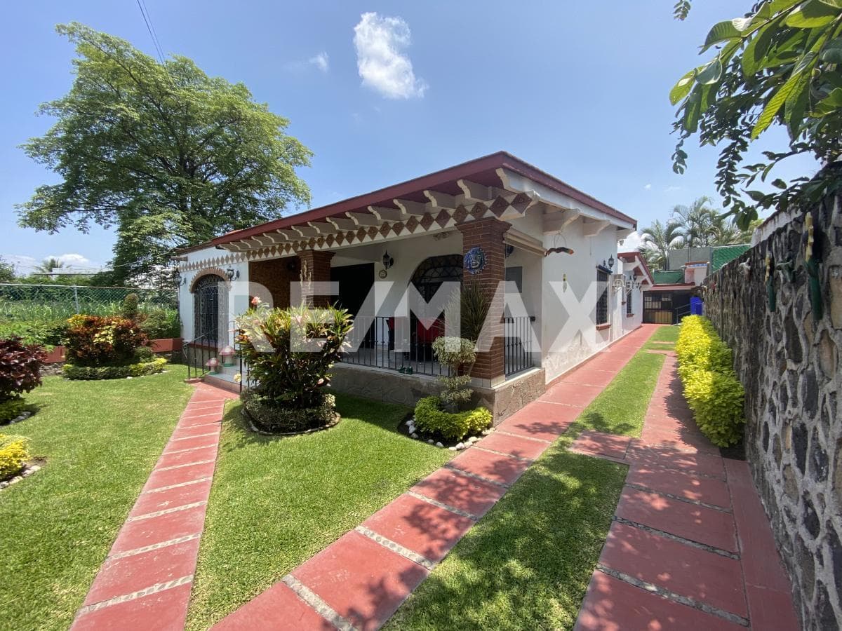 House for Sale in Morelos, Amates de Oaxtepec Subdivision