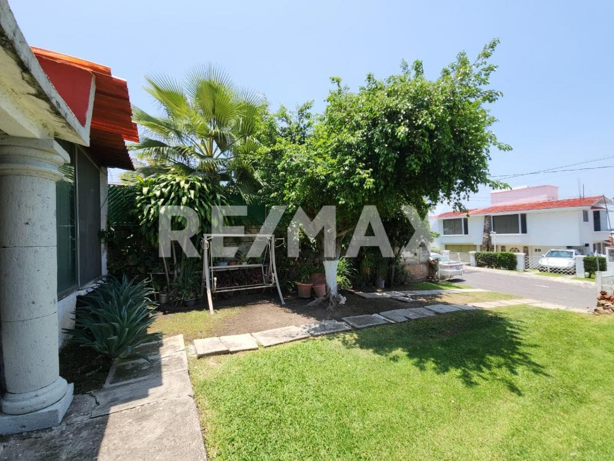 House for Sale in Morelos, Lomas de Cocoyoc