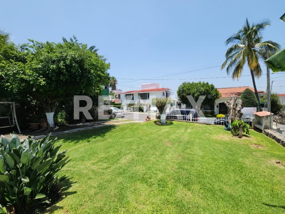 House for Sale in Morelos, Lomas de Cocoyoc