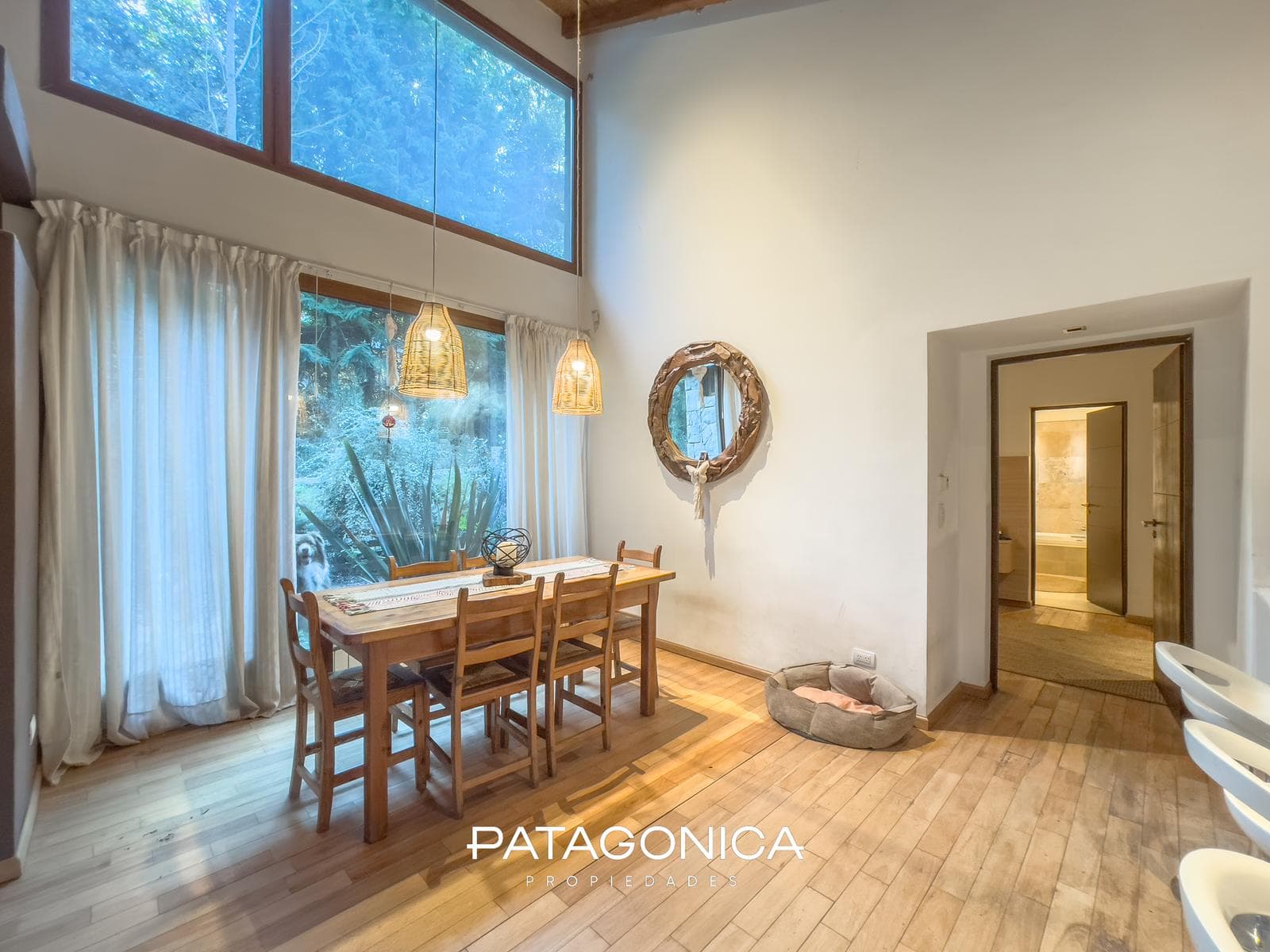 FOR SALE: Top-quality 5-room house with 200 m² of floor space in Manzano, Villa La Angostura